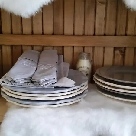 Le Doux Nid Des Aravis